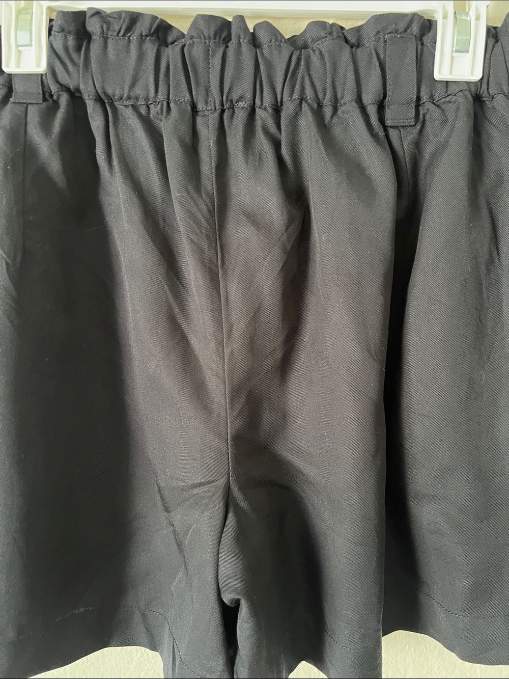 Like New! PARADIS 100% Lyocell Shorts Black in Size S - Picture 5 of 11